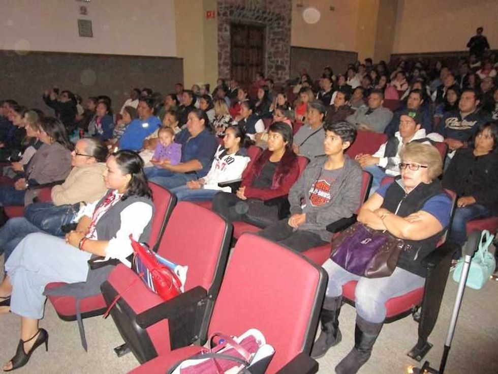 gaby ruiz expone su experiencia de vida en san juan del rio1
