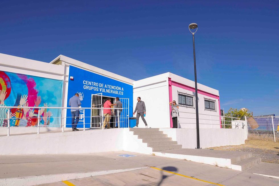 Gaby Tr\u00e1pala y Chepe Guerrero inauguran ludoteca del Centro de Atenci\u00f3n a Grupos Vulnerables del DIF en Corregidora