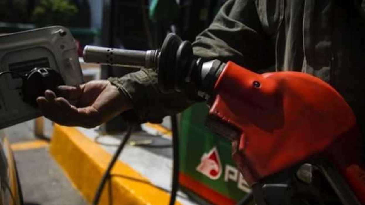 gasolina-magna-se-vende-en-16-42-pesos