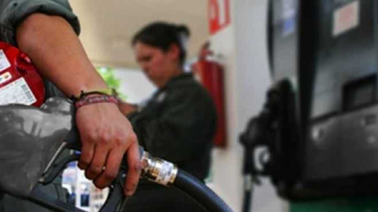 gasolinas-diesel-se-venden-al-mismo-precio-del-viernes