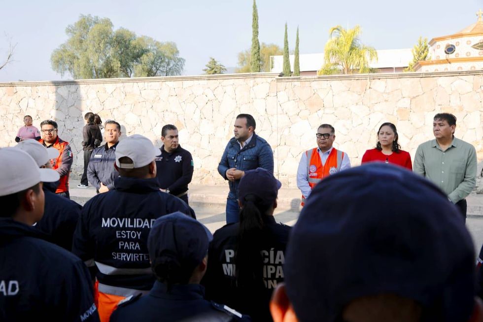 Gaspar Trueba Moncada dirige un mensaje al personal de seguridad y servicios del municipio de Col\u00f3n