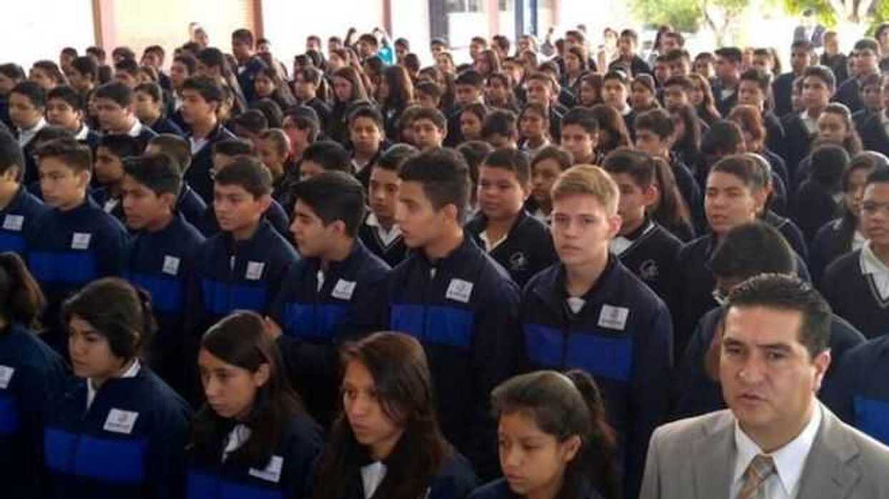 gasto-uniformes-escolares-90