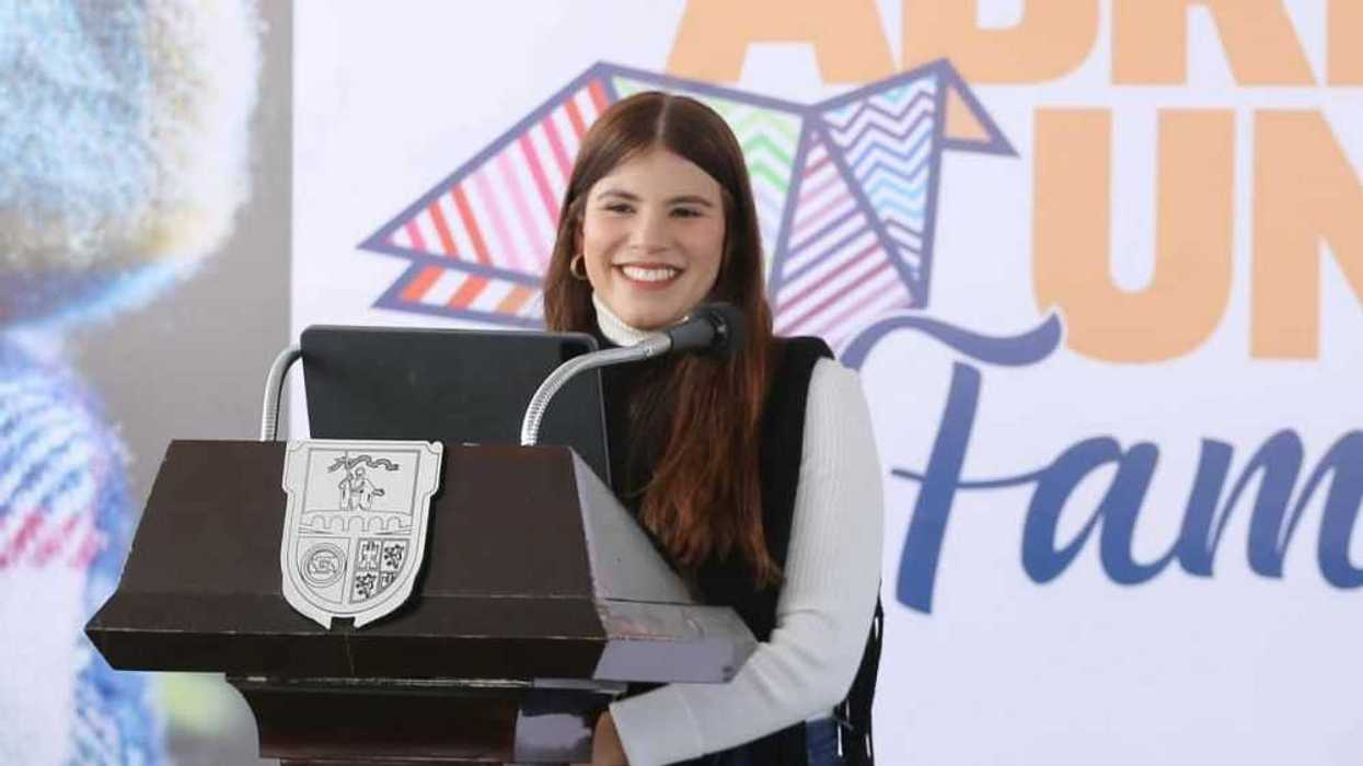 Gina Sánchez anuncia la apertura de la estancia infantil en La Rueda.