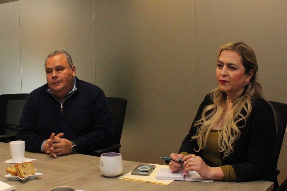 Ginna Guzm\u00e1n presidenta Mesa Directiva Congreso Quer\u00e9taro reuni\u00f3n Ley Autismo movilidad incluyente AMEQ.