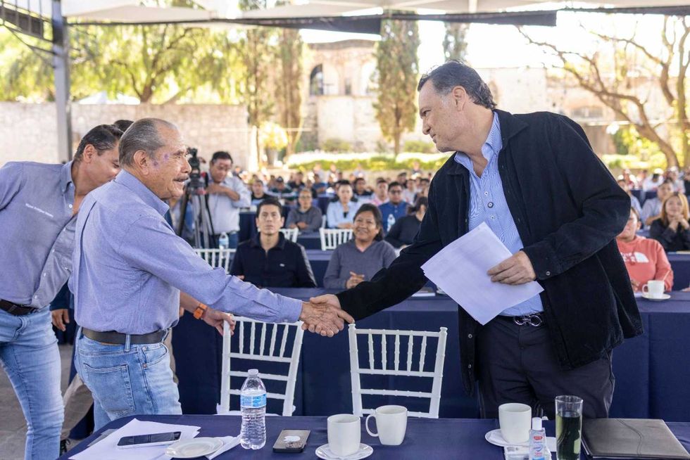 Gobernador Mauricio Kuri en reuni\u00f3n con sindicato CTM del transporte y autopartes en Quer\u00e9taro