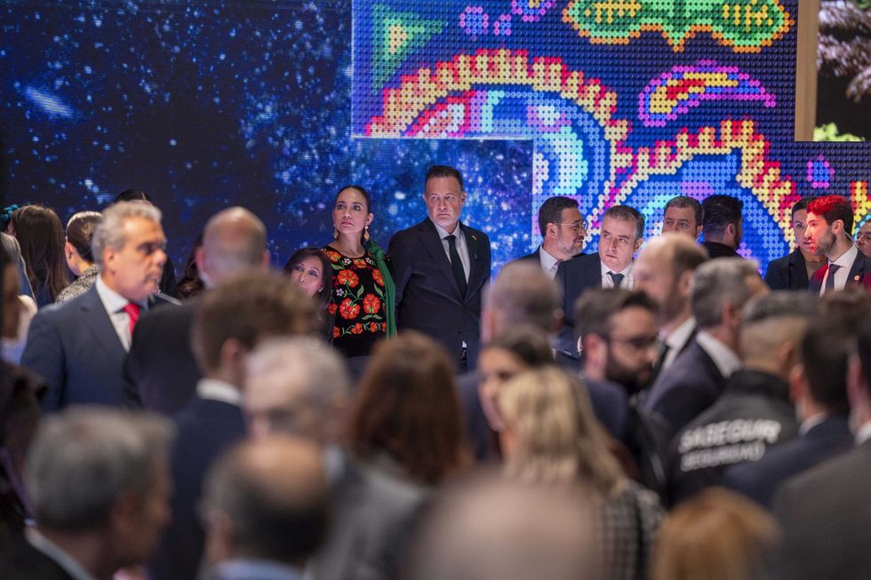 Gobernador Mauricio Kuri Gonz\u00e1lez durante inauguraci\u00f3n FITUR 2026 con Reyes de Espa\u00f1a en Madrid