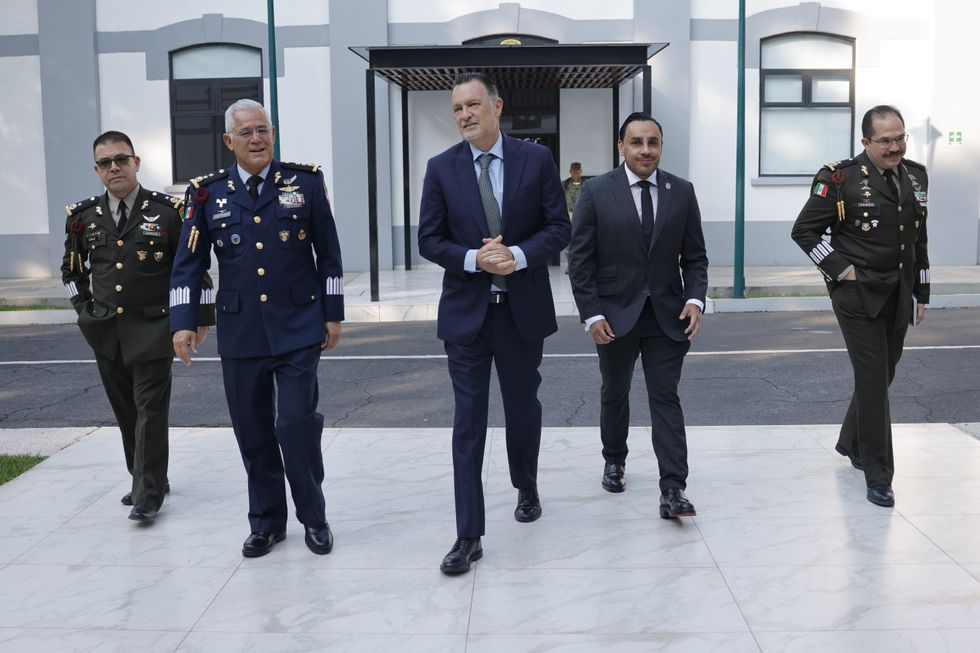 Gobernador Mauricio Kuri Gonz\u00e1lez durante ponencia sobre seguridad y modelo de desarrollo de Quer\u00e9taro ante el Colegio de la Defensa Nacional en mayo de 2026