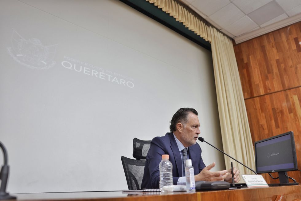 Gobernador Mauricio Kuri Gonz\u00e1lez durante ponencia sobre seguridad y modelo de desarrollo de Quer\u00e9taro ante el Colegio de la Defensa Nacional en mayo de 2026