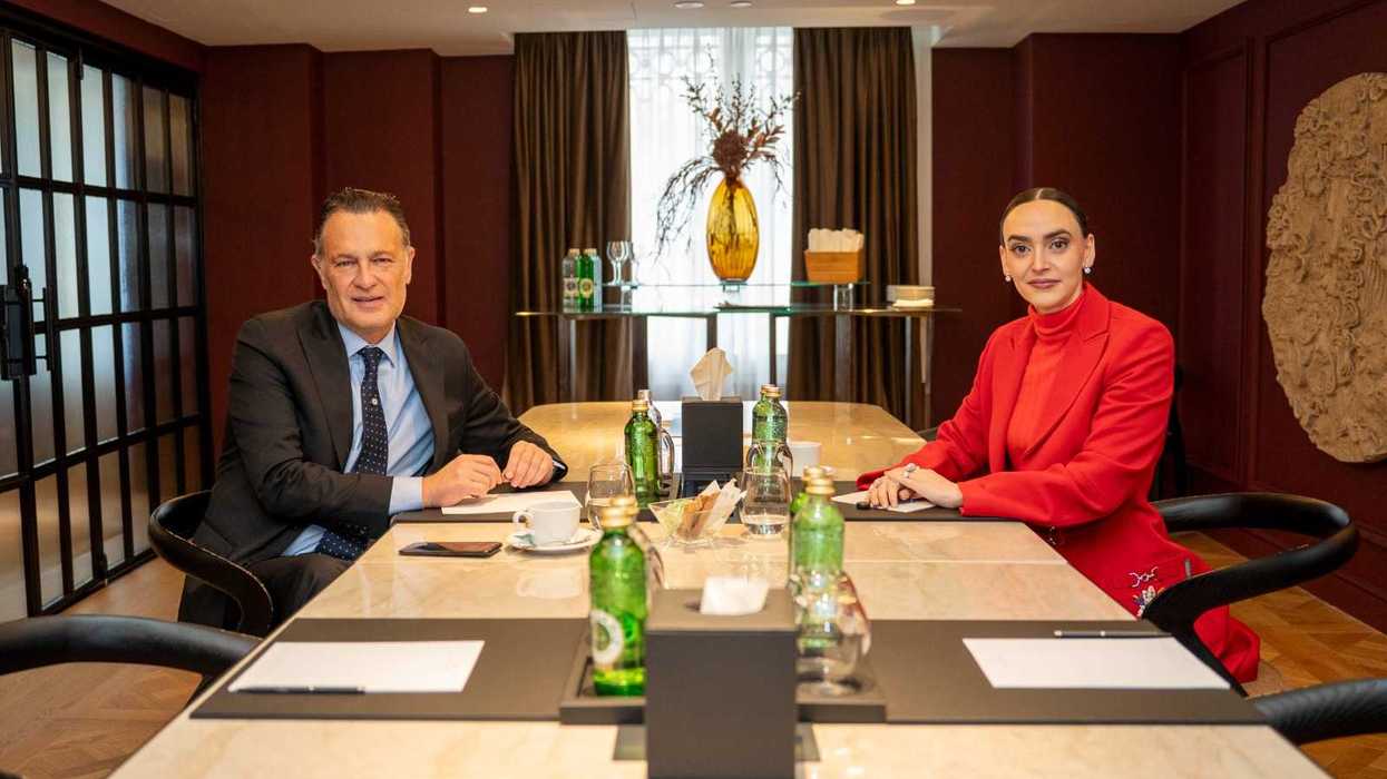 Gobernador Mauricio Kuri González en reunión de promoción turística Querétaro durante FITUR 2026 en Madrid