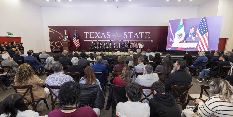 Gobernador Mauricio Kuri González inaugura nuevo edificio Academic Resources de Texas State University México en Querétaro.