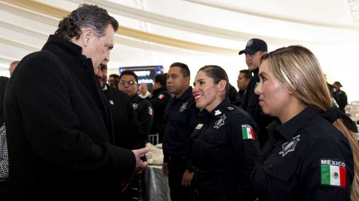 Gobernador Mauricio Kuri resalta el compromiso de la policía con la seguridad en Querétaro.