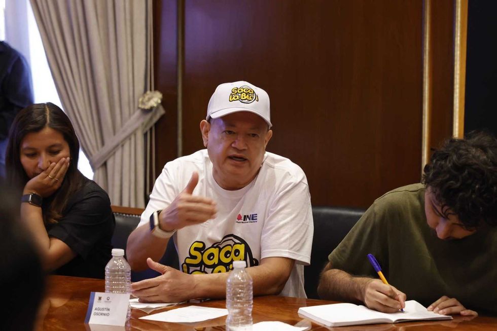 Gobernador Mauricio Kuri se re\u00fane con colectivos de movilidad en Casa de la Corregidora en Quer\u00e9taro