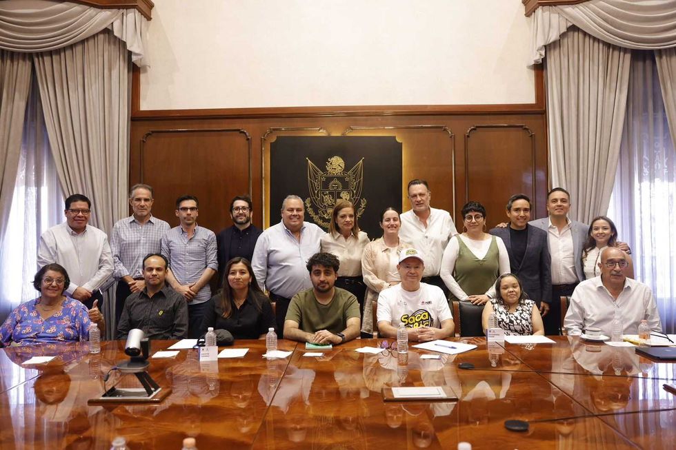 Gobernador Mauricio Kuri se re\u00fane con colectivos de movilidad en Casa de la Corregidora en Quer\u00e9taro
