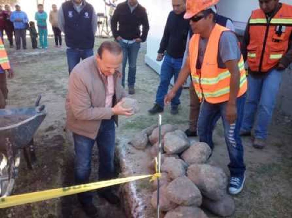 gobierno memo vega entrega infraestructura electrica en santa rosa xajay 4