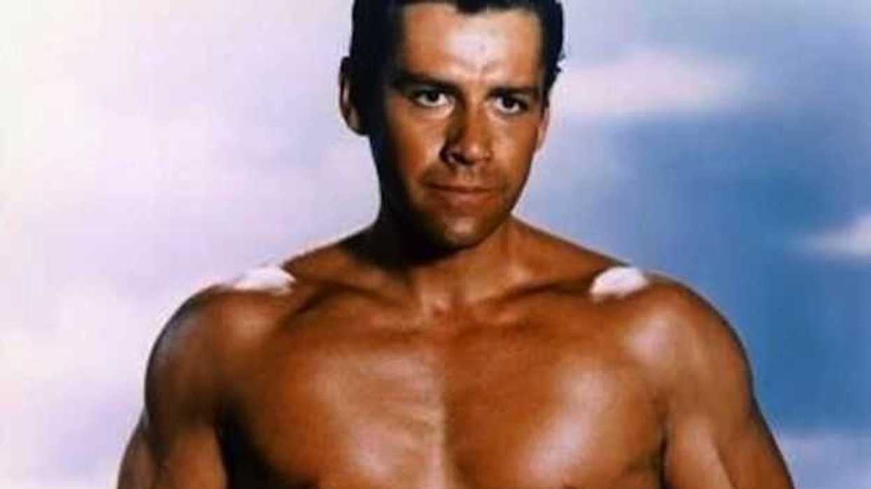 gordon-scott-tarzanel-rey-de-la-selva-de-los-anos-50