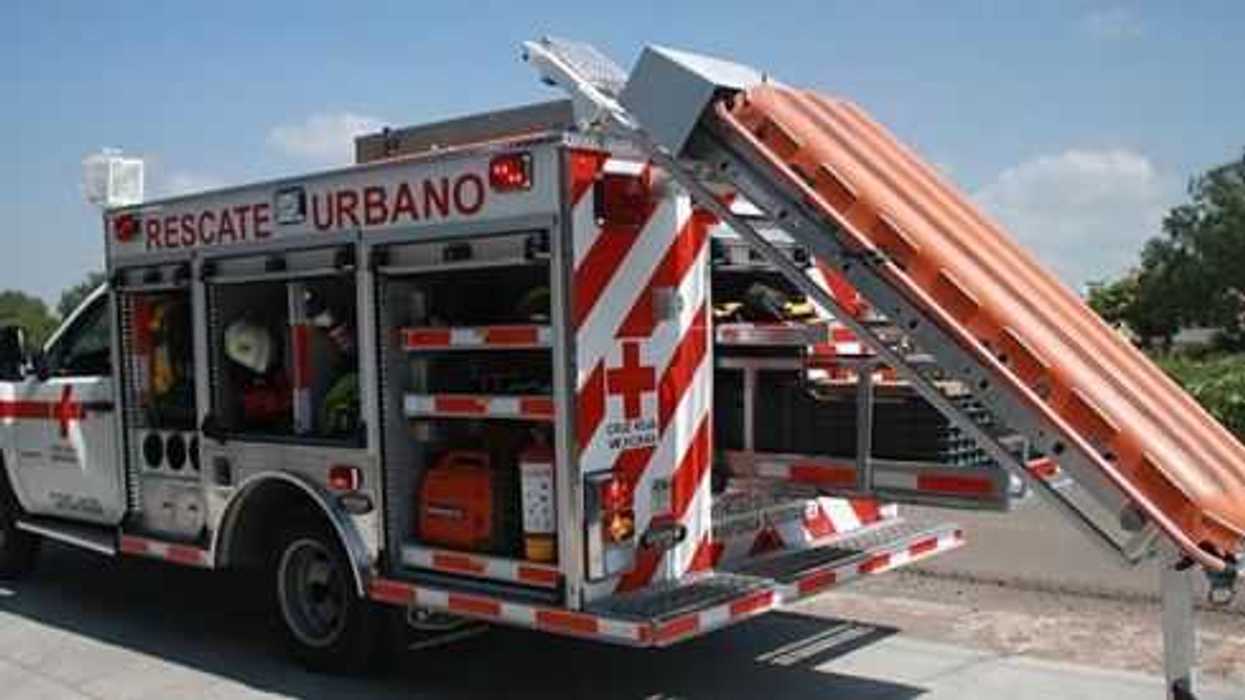 Gracias al apoyo del gobernador José Eduardo Calzada Rovirosa, Cruz Roja Querétaro se adquirió una nueva unidad de rescate urbano.