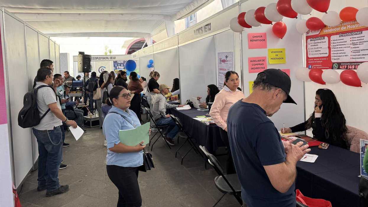 Gráfica del INEGI con indicadores de empleo y desocupación en México, febrero 2026