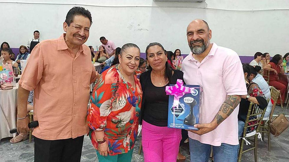 Gregorio L\u00f3pez Gonz\u00e1lez, secretario general del SUTSMS desde 1987, encabeza la organizaci\u00f3n sindical m\u00e1s poderosa de San Juan del R\u00edo con mil trabajadores.