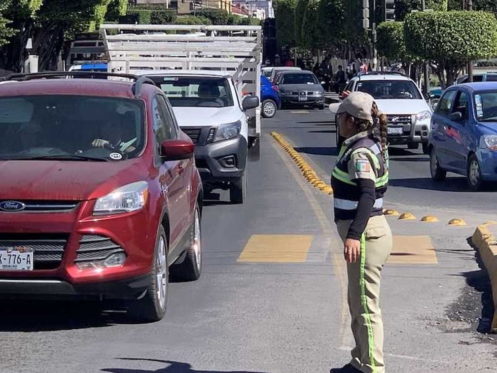 grupo fenix aplica entre 25 y 30 infracciones diarias en san juan del rio7