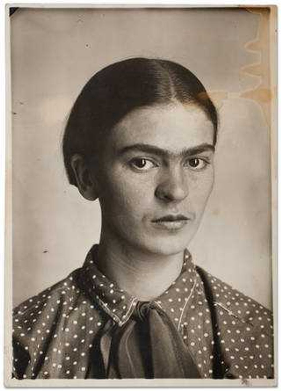 guardarropa de frida kahlo llega a londres en colorida exposicion 3