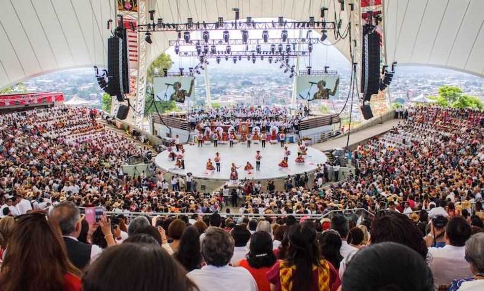 guelaguetza celebracion que exhibe la diversidad y riqueza de oaxaca
