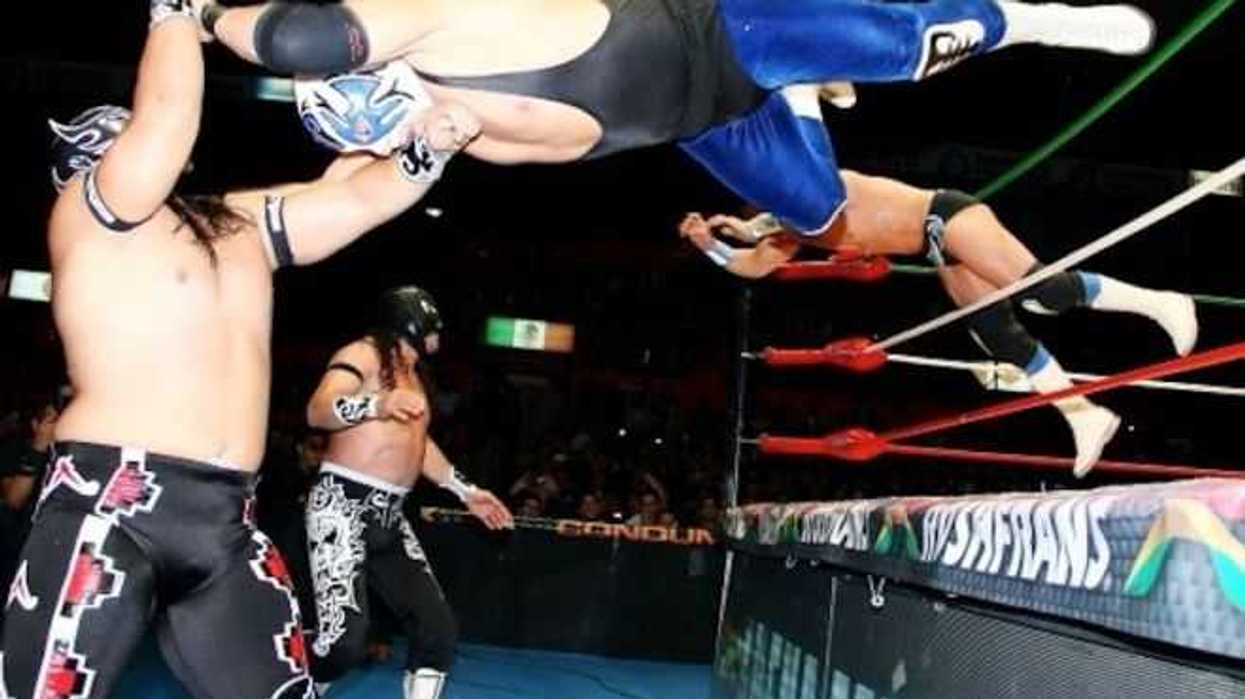 guerreros-laguneros-negro-casas-triunfan-noche-rudos