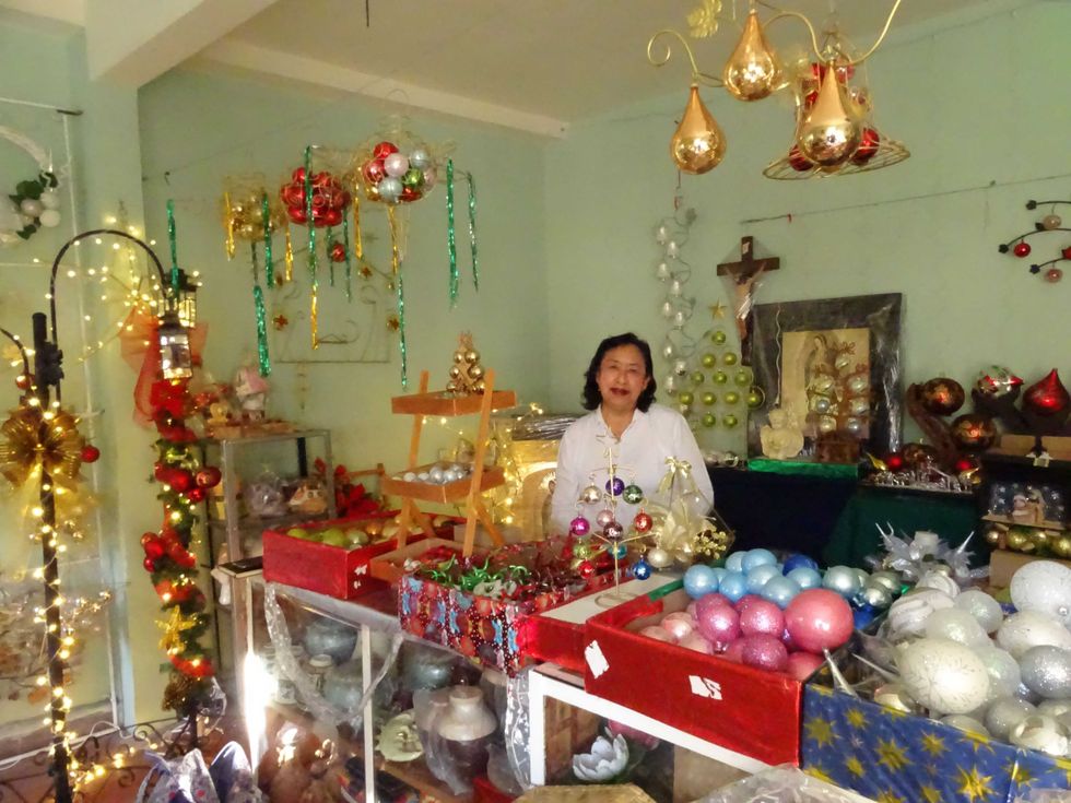 Guillermina Anaya Carlos, junto con sus vecinos, se encargaran de los preparativos para las posadas de manera presencial en las calles de la zona centro de San Juan del Río.