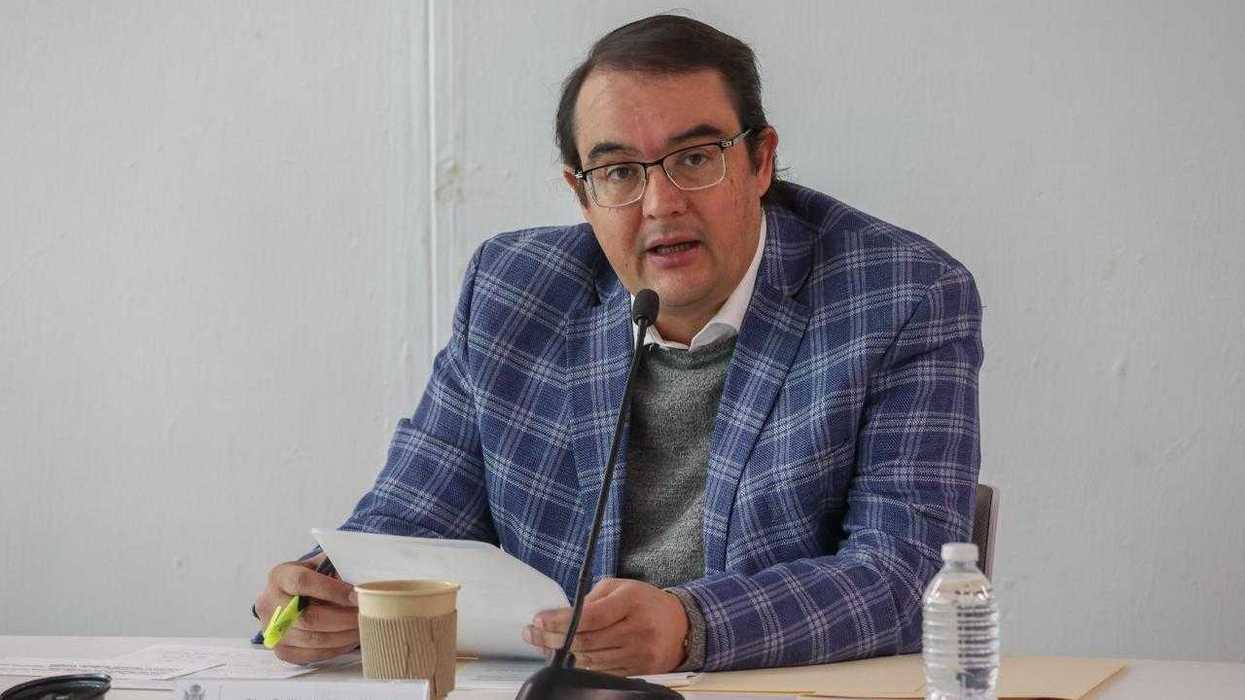 Guillermo Vega Guerrero, diputado presidente de la Comisión de Administración y Procuración de Justicia, durante sesión donde se aprobó