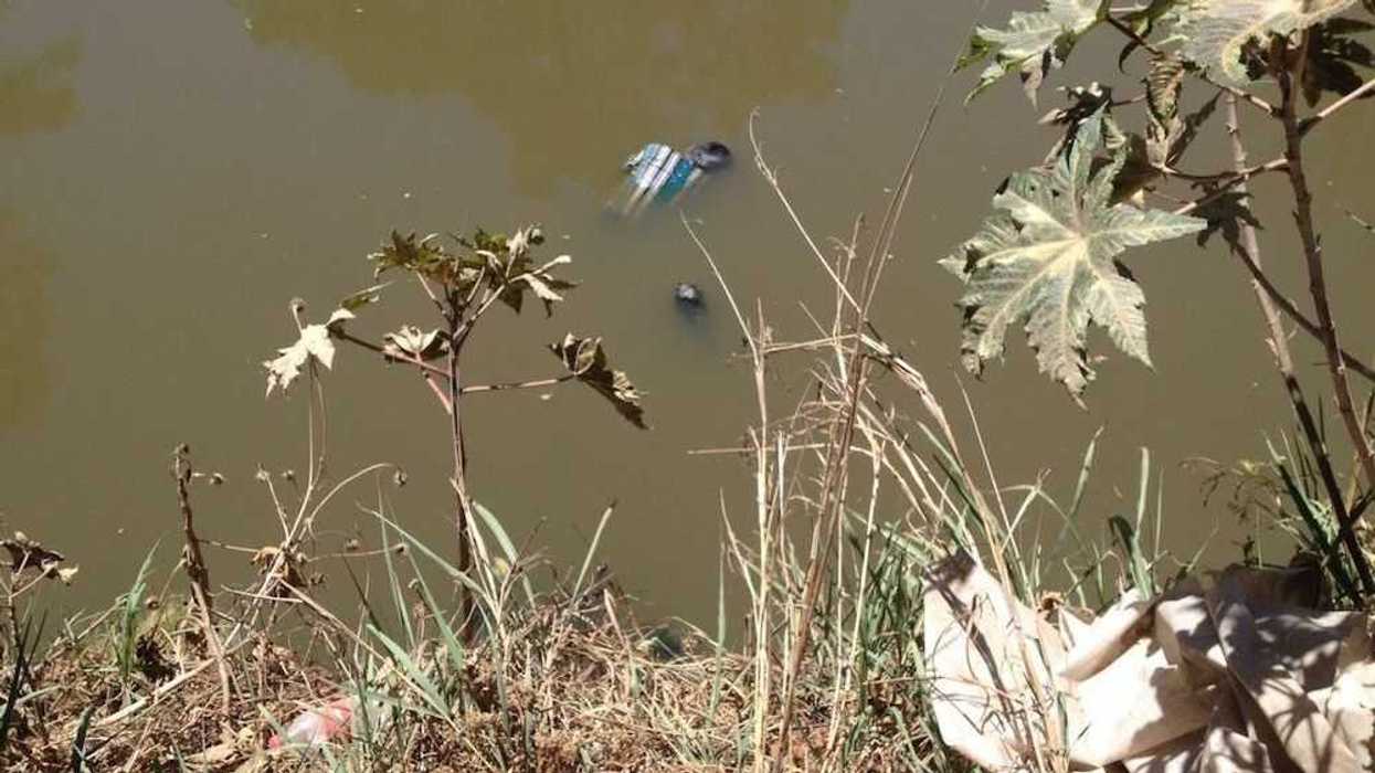 hallan-a-sujeto-muerto-flotando-rio