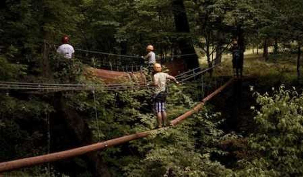 Hermosas cascadas y pozas de agua azul y verde esmeralda ofrece a los visitantes el Cañón del Chipitín. FOTO/NOTIMEX