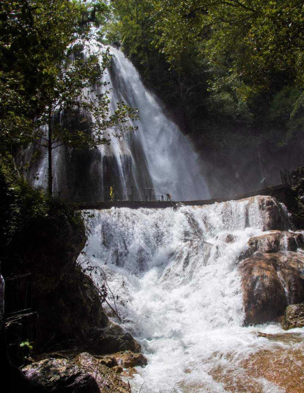 Higueras recibe reconocimiento mundial por turismo comunitario.