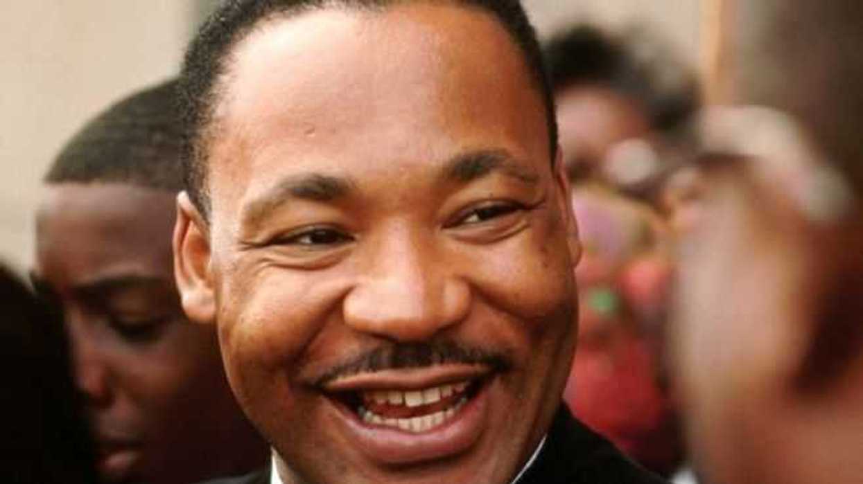 hijo-de-luther-king-lo-califica-de-constructor-de-puentes-no-de-muros