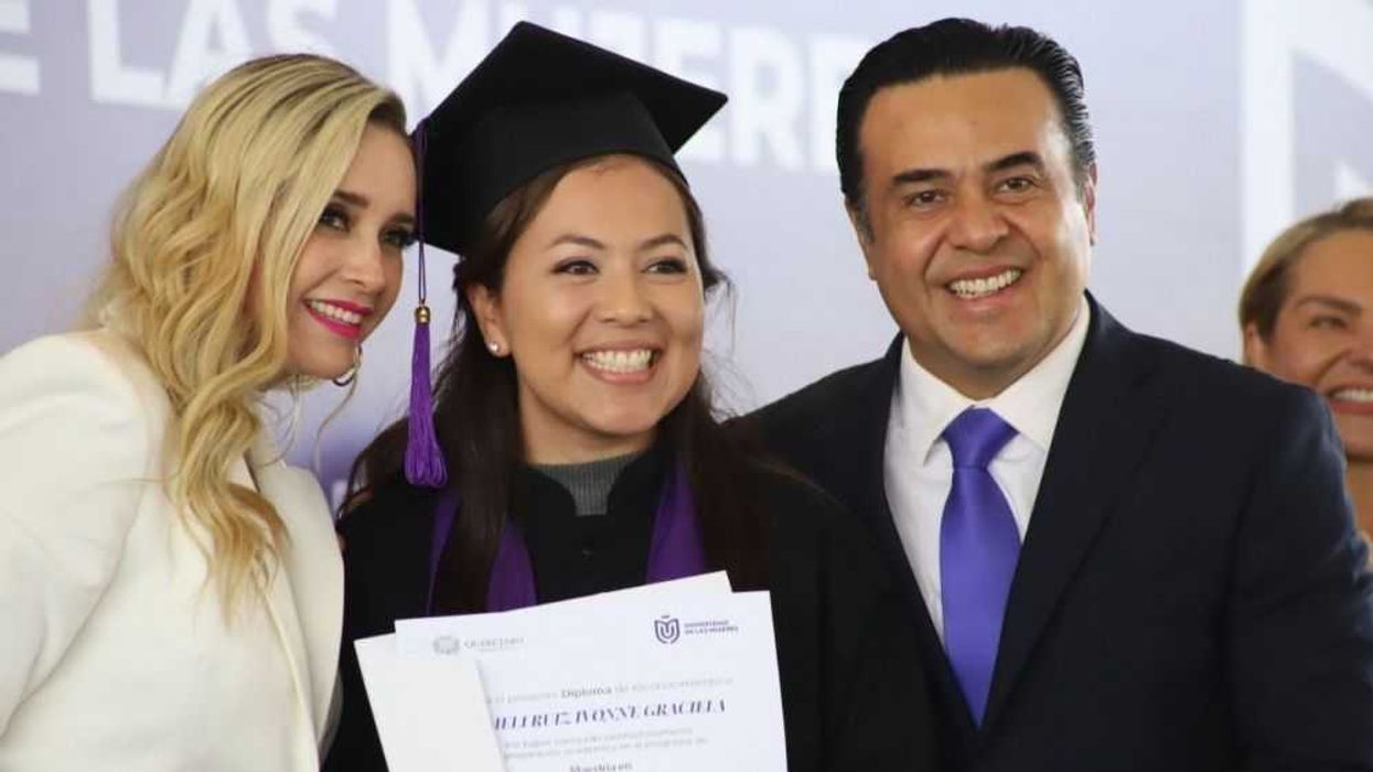 Histórica Graduación en la Universidad de las Mujeres.
