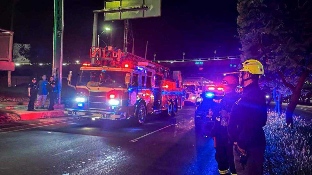 Hombre cae de puente peatonal en Bernardo Quintana, Querétaro. Foto: Facebook/Protección Civil del Municipio de Querétaro.