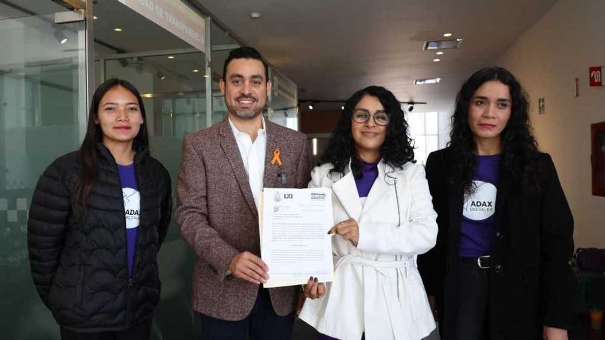 Homero Barrera propone reforma para combatir la violencia digital en Querétaro.