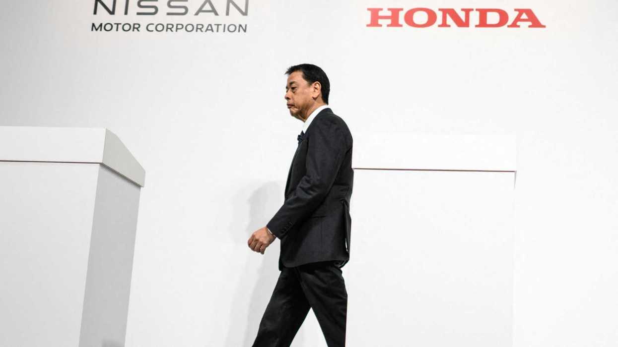 Honda y Nissan acuerdan abrir negociaciones de fusión. AFP.