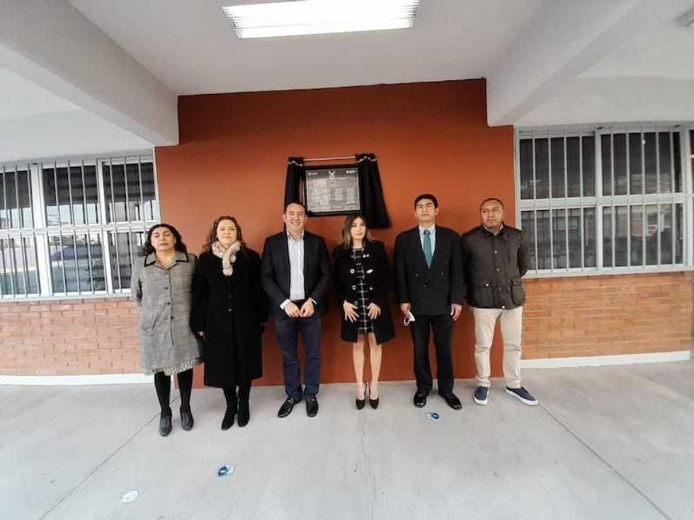 honores develacion roberto ruiz obregon