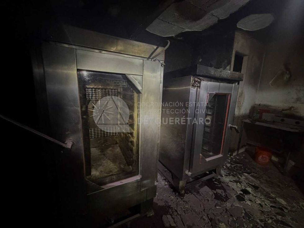 Hornos da\u00f1ados por incendio por fuga de gas LP en comercio de la colonia Felipe Carrillo Puerto, Quer\u00e9taro