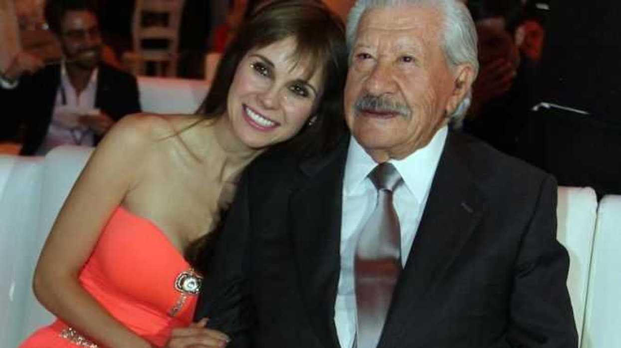 Ignacio López Tarso, presenció acompañado del elenco de la telenovela "Amores con trampa", la transmisión del último capítulo. FOTO/NOTIMEX
