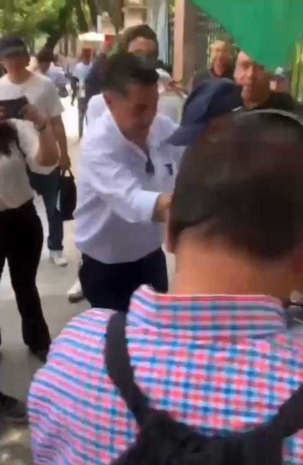 Felifer Macías crítica a Chema Tapia por actos de violencia tras incidente viral