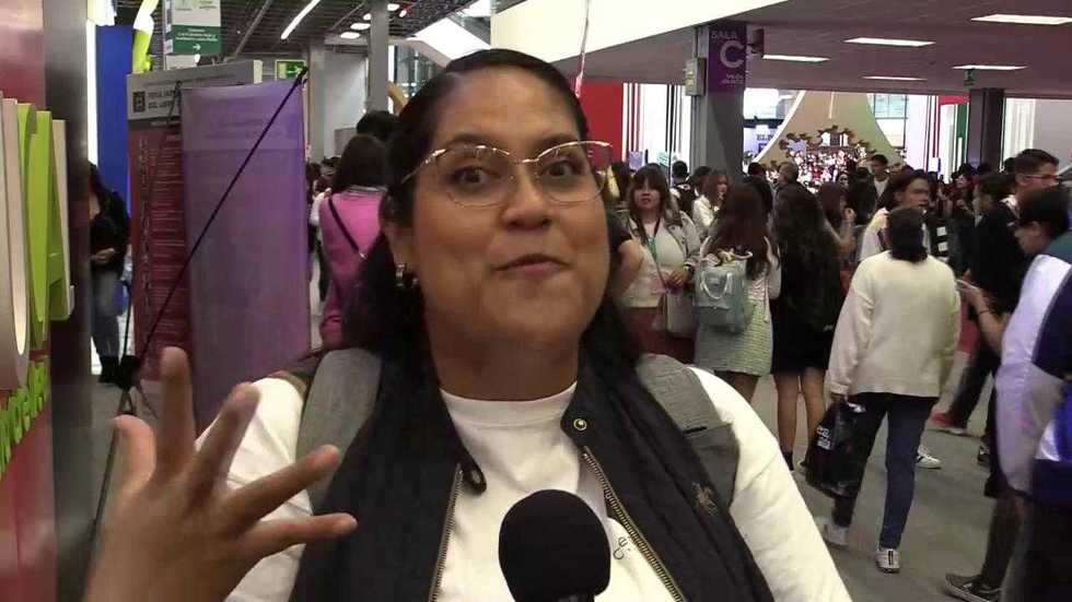 Lectores jóvenes vuelven a la FIL de Guadalajara tras dos años de pandemia