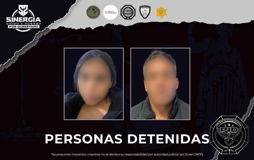 Imagen difundida por la Fiscal\u00eda de Quer\u00e9taro sobre dos personas detenidas durante cateos de la estrategia Sinergia.