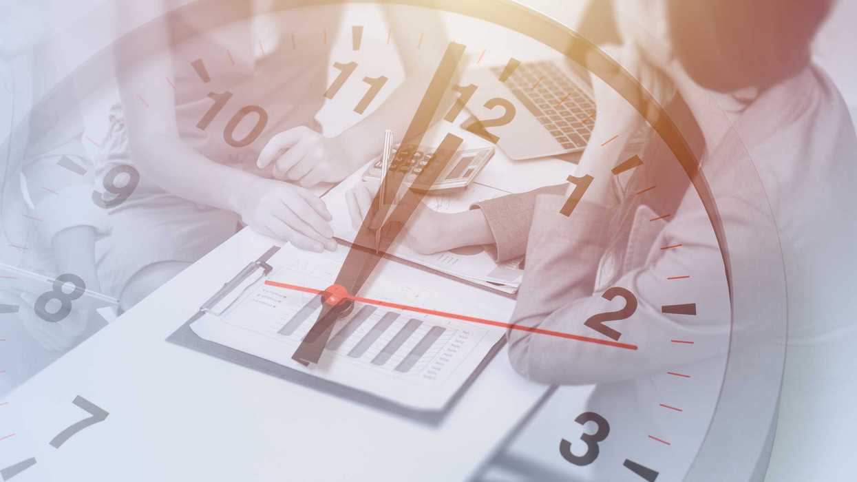 Imagen referencial de mujeres trabajadoras en planta industrial en México, reforma laboral 40 horas impacto mujeres jornada descanso