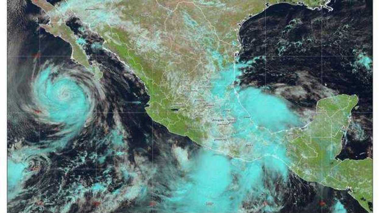 Imagen satelital muestra la tormenta tropical Priscilla a 315 kilómetros de Cabo San Lucas con vientos sostenidos de 110 km/h y desplazamiento hacia el noroeste.