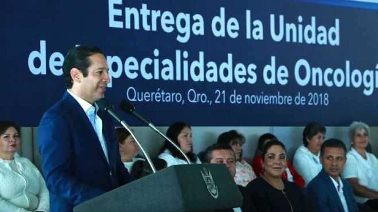 inaugura-gobernador-de-queretaro-la-unidad-de-especialidades-de-oncologia-4