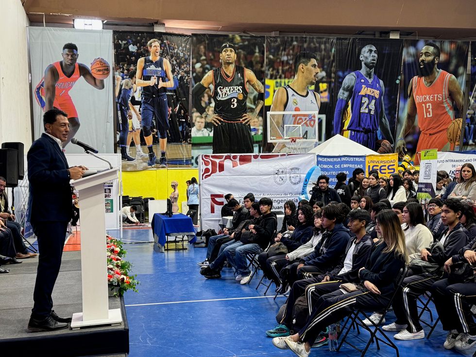 Inauguraci\u00f3n de la cuarta feria de universidades Hagamos Carrera en San Juan del R\u00edo organizada por CANACINTRA