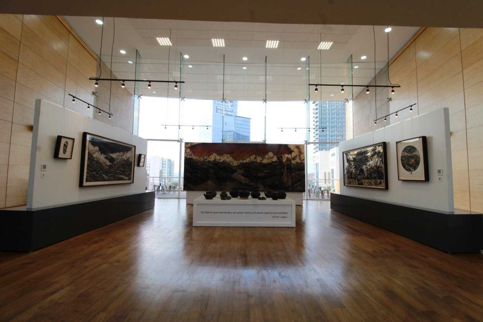 Inauguraci\u00f3n de la Galer\u00eda de Centro C\u00edvico en Quer\u00e9taro capital con exposici\u00f3n Surco y memoria de V\u00edctor L\u00f3pez