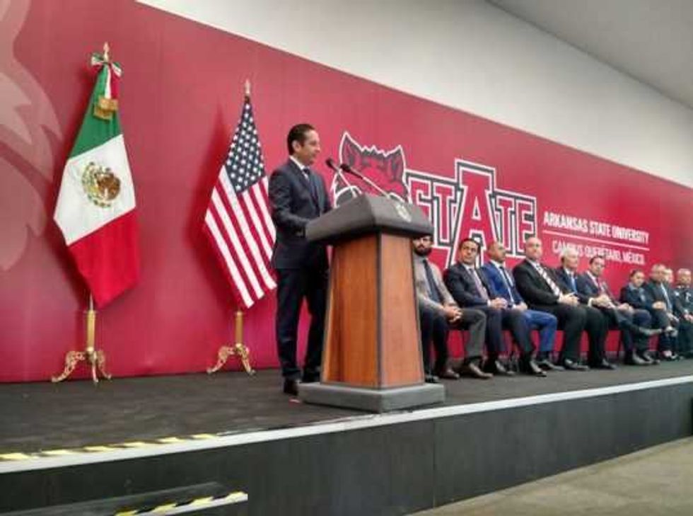 inauguran arkansas state university campus queretaro 1
