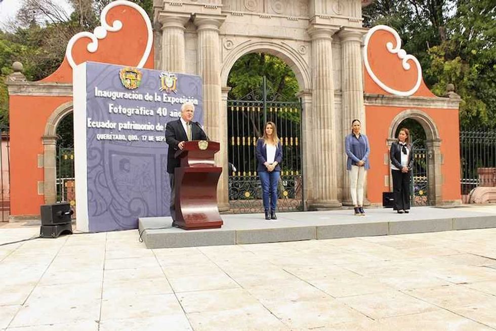 inauguran exposicion fotografica de ecuador 2