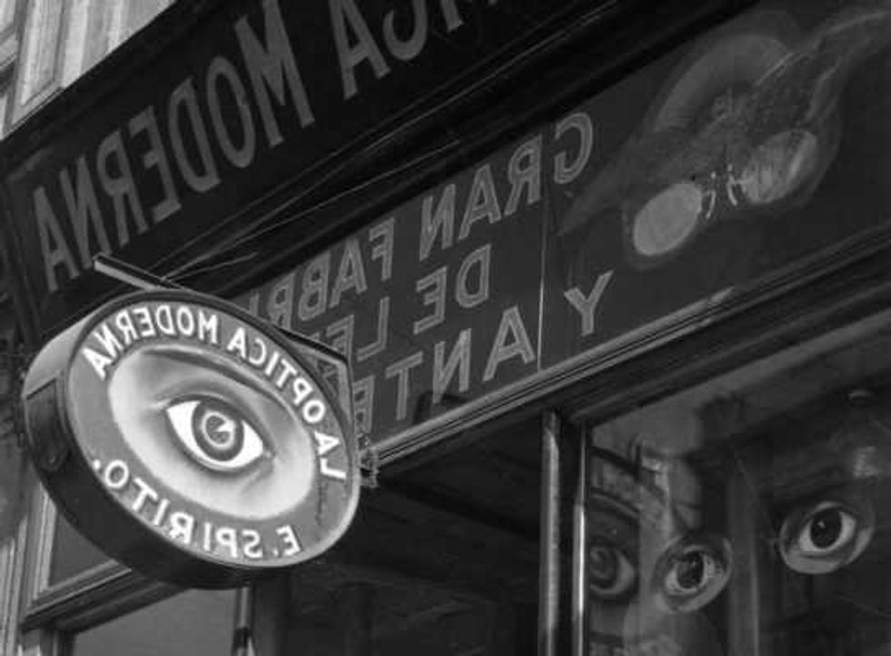 inauguran ny muestra fotografica surrealismo ojos mexico 3
